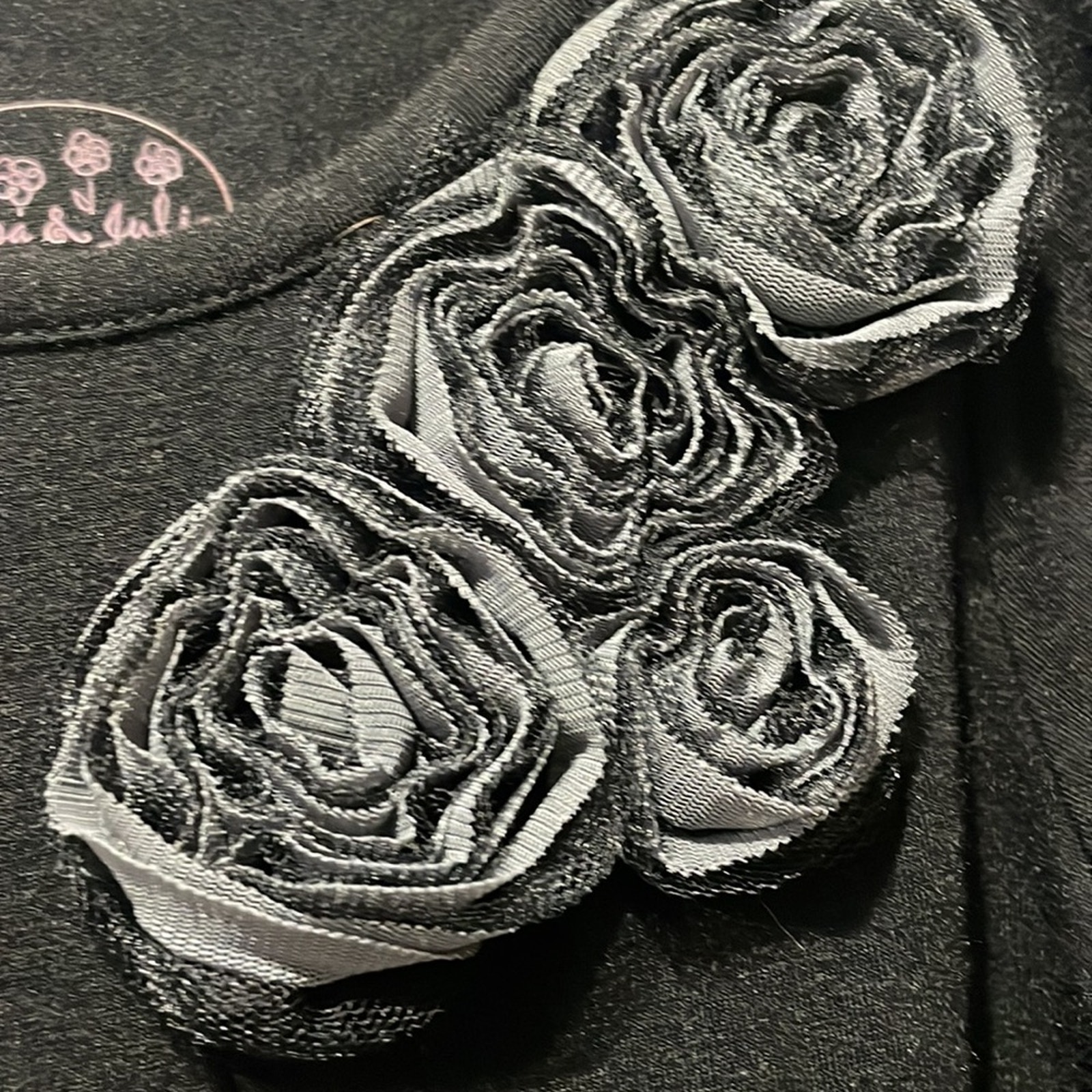 Pippa And Julie 5 Long Swing Top Black Grey Stripe Grey Rosette Flowers Euc — image 3 of 8